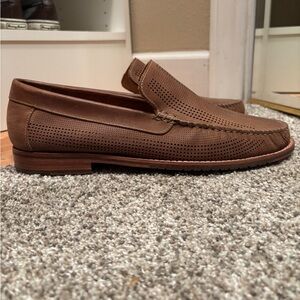 Tommy Bahama Tan Perforated Loafers